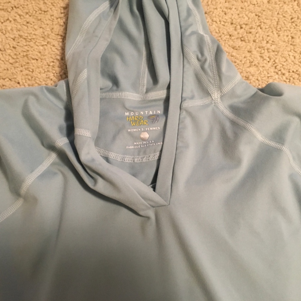 Mountain Hardware hoodie top - Picture 6 of 6